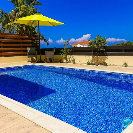 Dafni 14 Villa Paralimni
